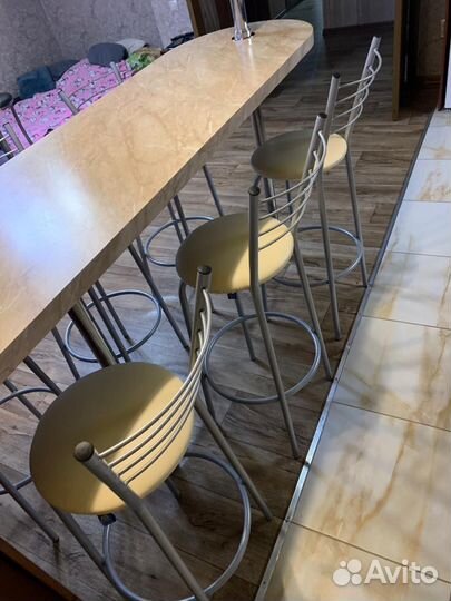 Барная стойка бу со стульями