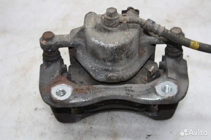 Суппорт передний правый hyundai solaris 2017