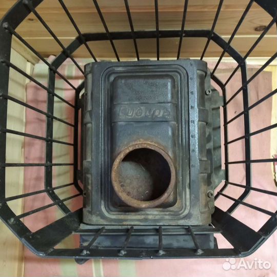 Чугунная печь для бани б/у Сибирь-15 без выноса