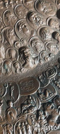 Старинное большое блюдо. Картуш. Людовик 14