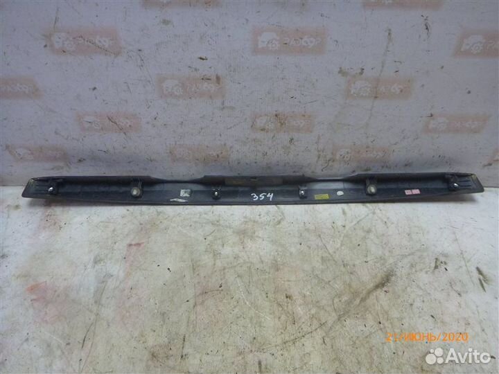 Накладка крышки багажника Hyundai Solaris RB 2016