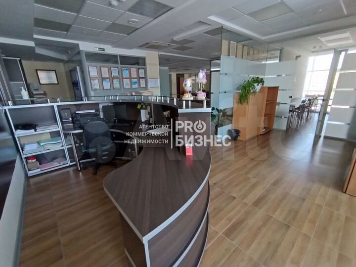 Офис, 595 м²