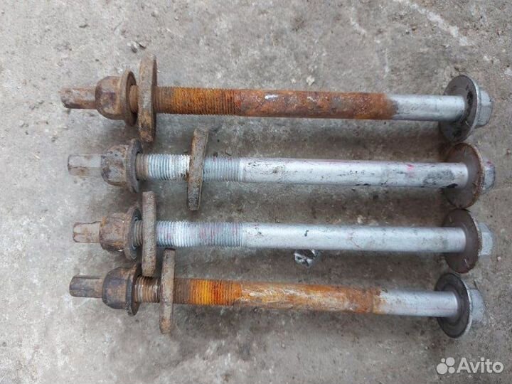 Болт рамы Toyota Land Cruiser Prado 150 1KD-FTV