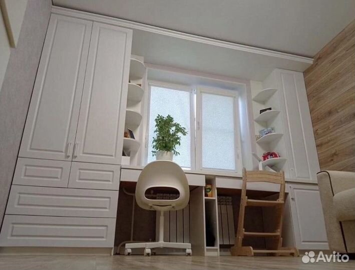 Рабочая зона у окна