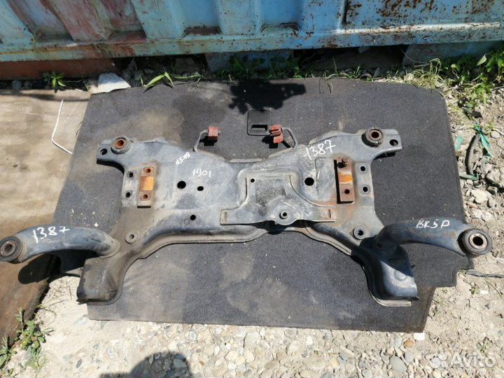 Балка двс Mazda 3 BK