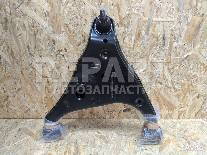 Рычаг передний нижний Nissan Patrol Y62 545001LB0A