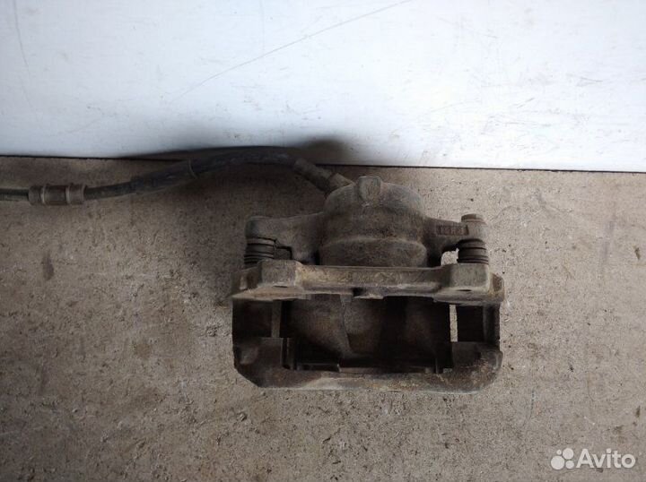 Суппорт передний левый Fiat Albea 2002-2012