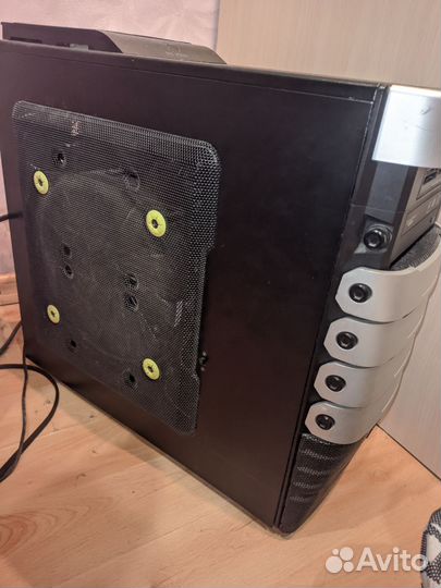 Бюджетный игровой пк, полный комплект
