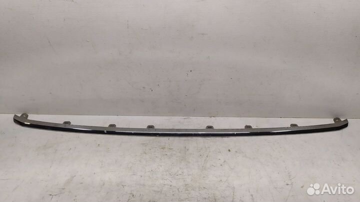 Молдинг решетки радиатора Toyota Land Cruiser 200