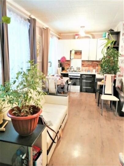 2-к. квартира, 42,1 м², 1/5 эт.