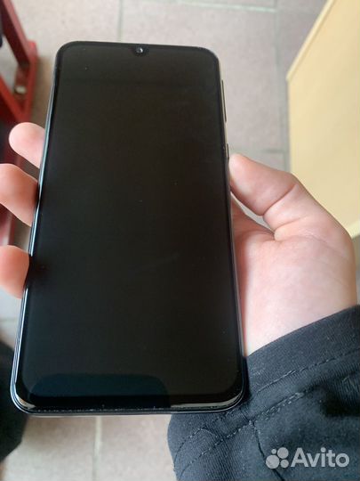 Samsung Galaxy A40, 4/64 ГБ