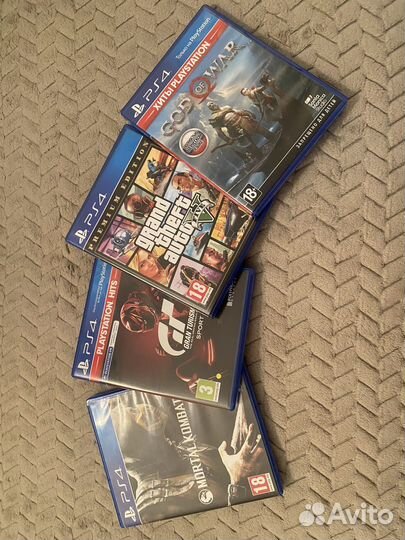 Игровая приставка ps4 pro