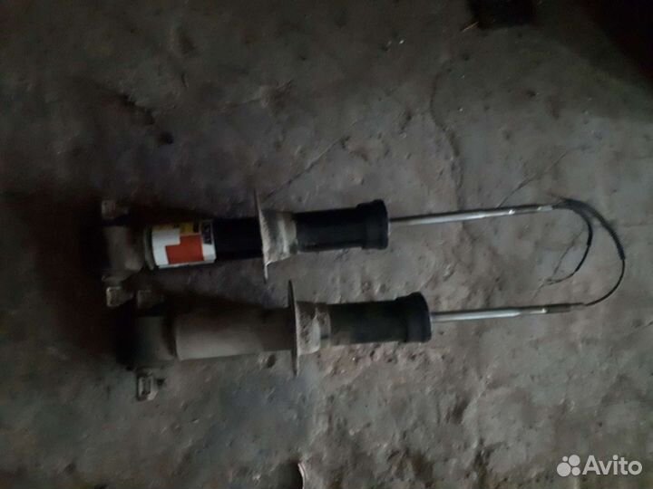 Передние амортизаторы cadillac escalade