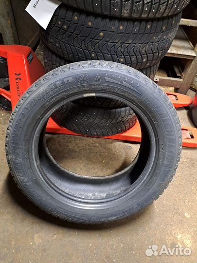 Michelin Agilis X-Ice North 235/55 R17