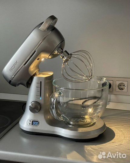Миксер планетарный bork