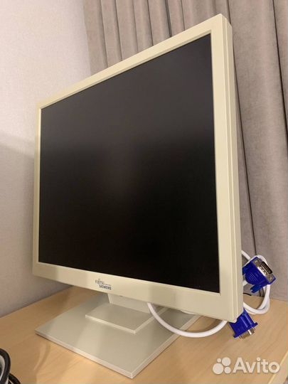 Монитор Fujitsu-Siemens 19’’