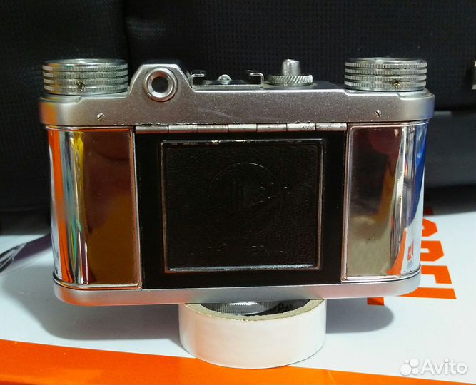 Антикварный фотоаппарат. Германия. 1954 год