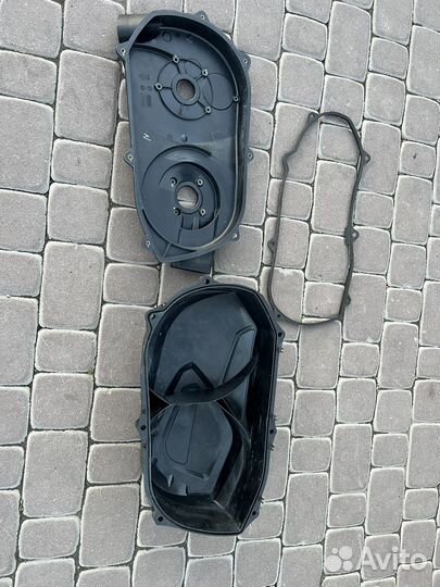 Наружняя и внутренняя крышка вариатора BRP