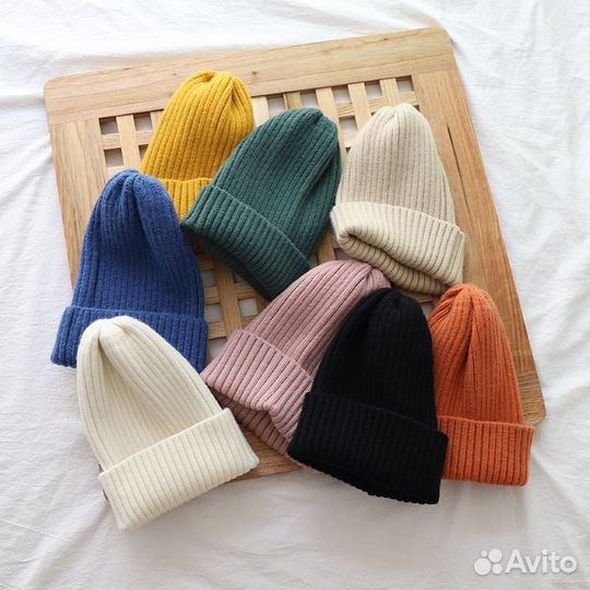 Шапка молодежная однотонная