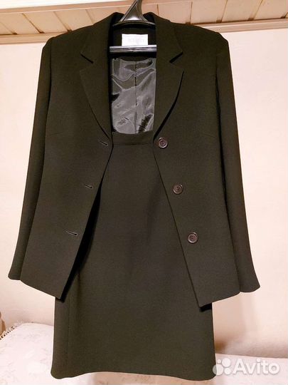 Деловой (школьный) костюм для девушки 42-44