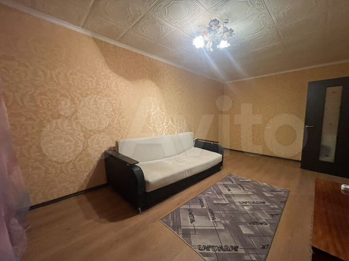 2-к. квартира, 50 м², 1/5 эт.