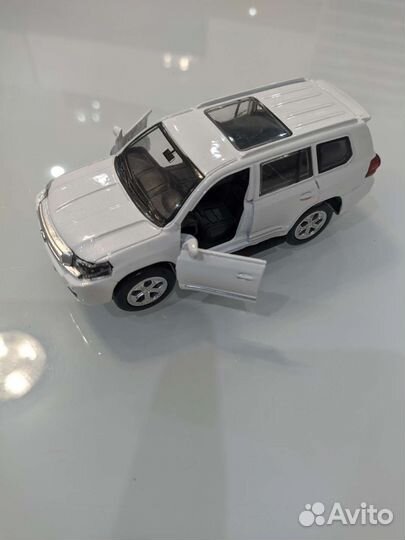 Модель автомобиля тойота