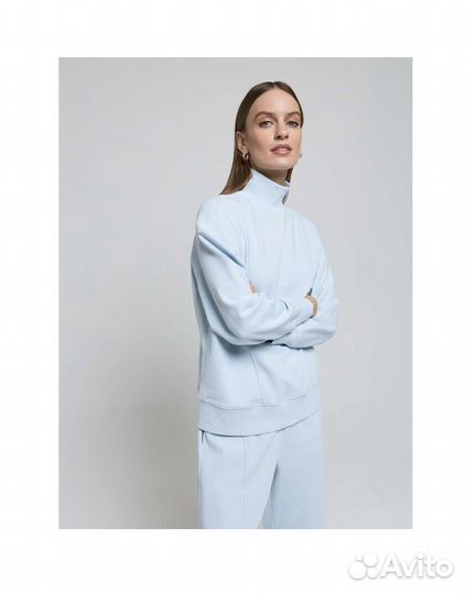 Спортивный костюм женский