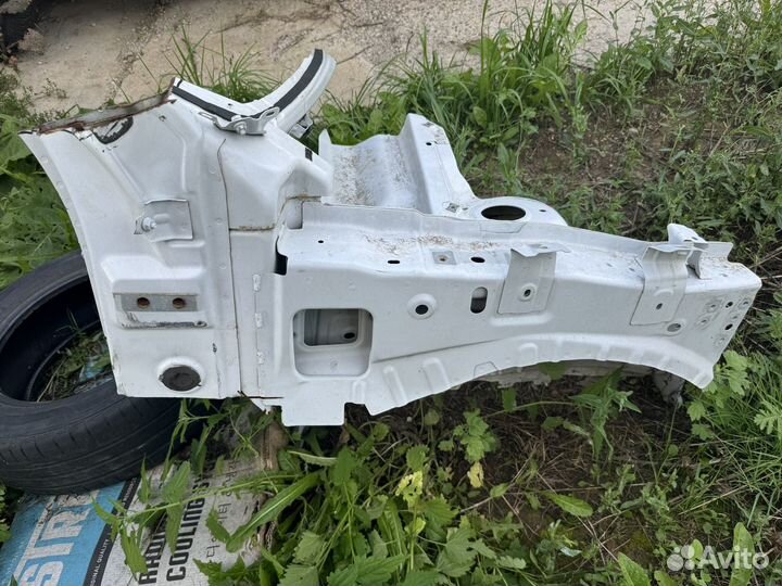 Четверть Geely Monjaro KX11 2023 передний правый