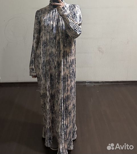 Платье в пол