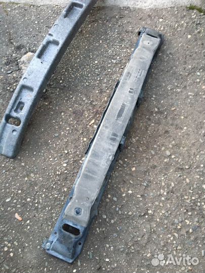 Усилитель переднего бампера на Хюндай Сонату