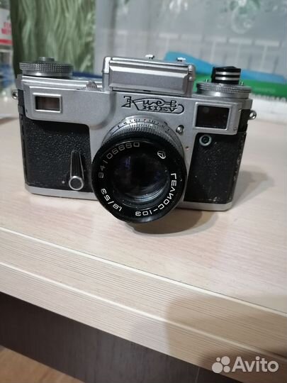 Пленочный фотоаппарат