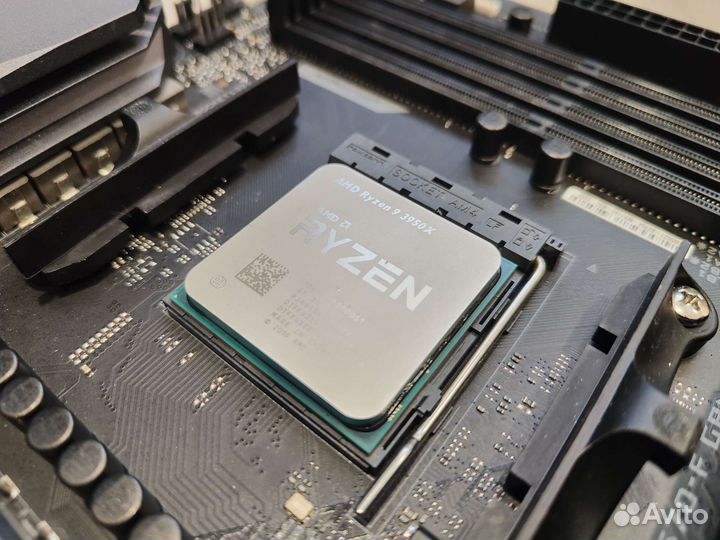 AMD Ryzen 9 3950X + asus ROG Strix X570-F Gaming