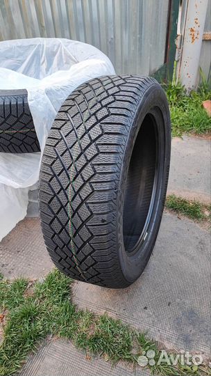 Continental ContiVikingContact 7 SUV 215/55 R18 99T