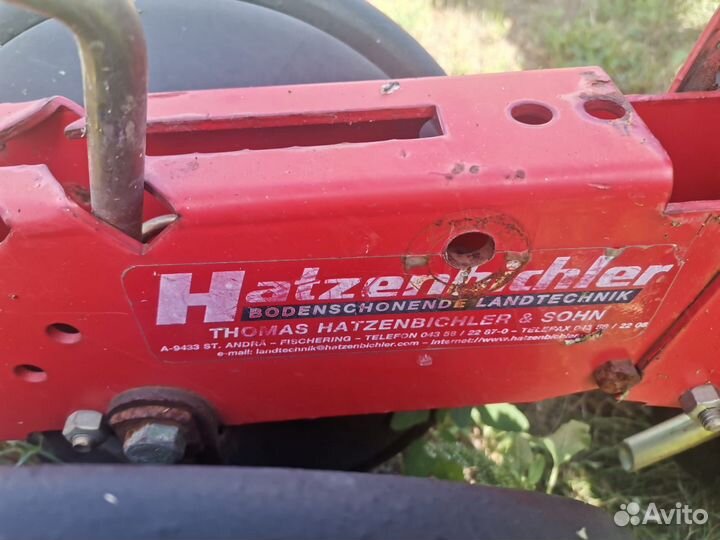 Сеялка трехрядная