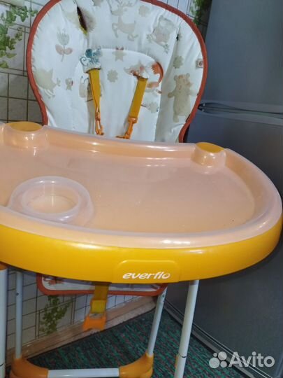 Стульчик для кормления