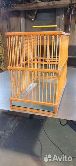 Клетки для птиц деревянные