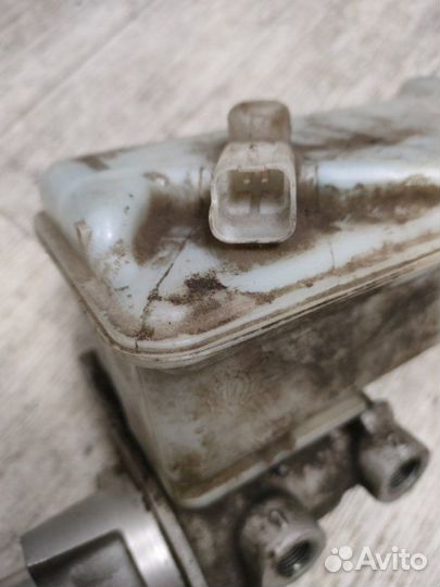 Главный тормозной цилиндр Renault Megane LM2Y