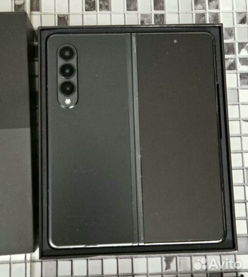 Samsung Galaxy Z Fold3 5G, 12/256 ГБ