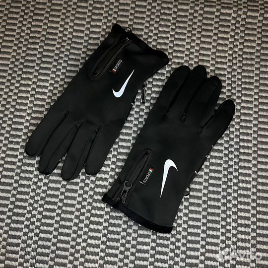 Перчатки Nike тёплые