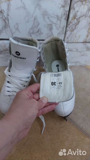 Коньки 30 размера на девочку