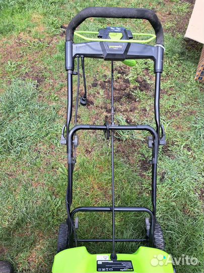 Снегоуборщик Greenworks GES13, 1800 Вт