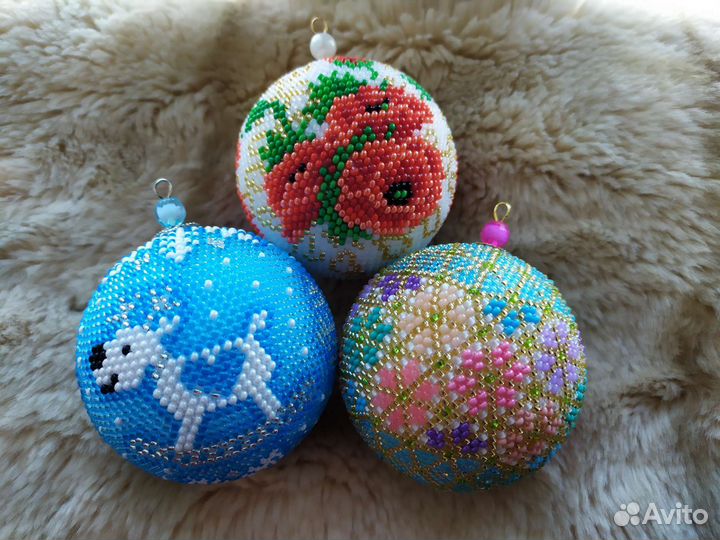 Ёлочные игрушки из бисера:шары,звёзды,колокольчики