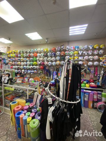 Футбольный мяч новые разные