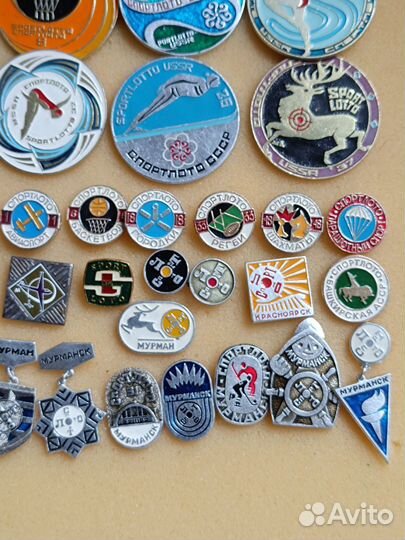 Значки из серии 