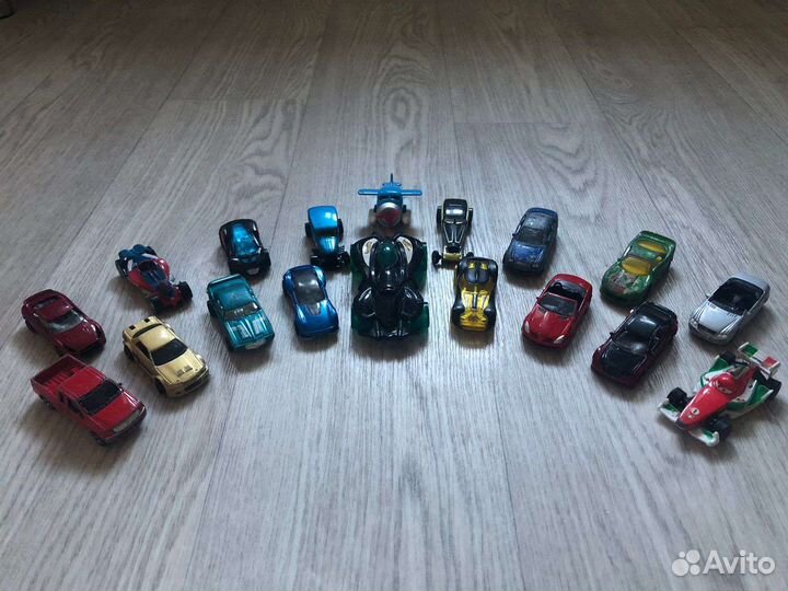 Машинки хот вилс hot wheels
