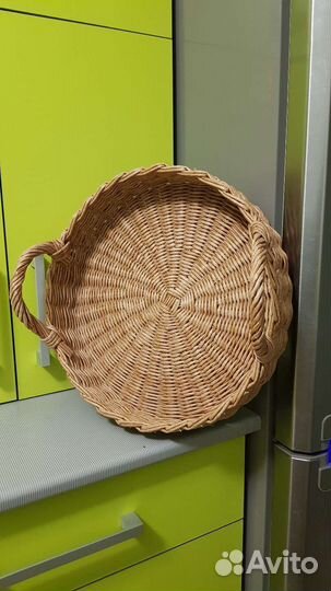 Плетеный поднос