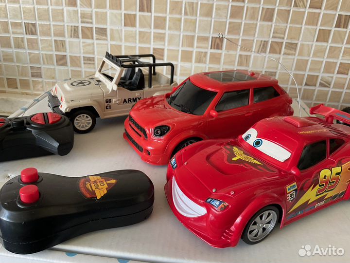 Машинки с пультом комплектом