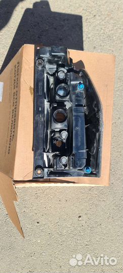 Стоп сигнал Daihatsu Tanto LA600S Custom