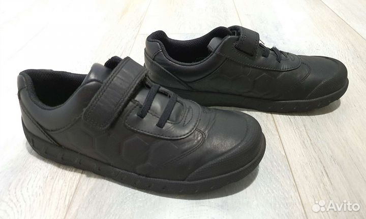 Туфли полуботинки для мальчика Clarks размер 35