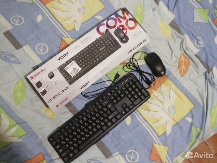 Клавиатура с мышкой defender c777